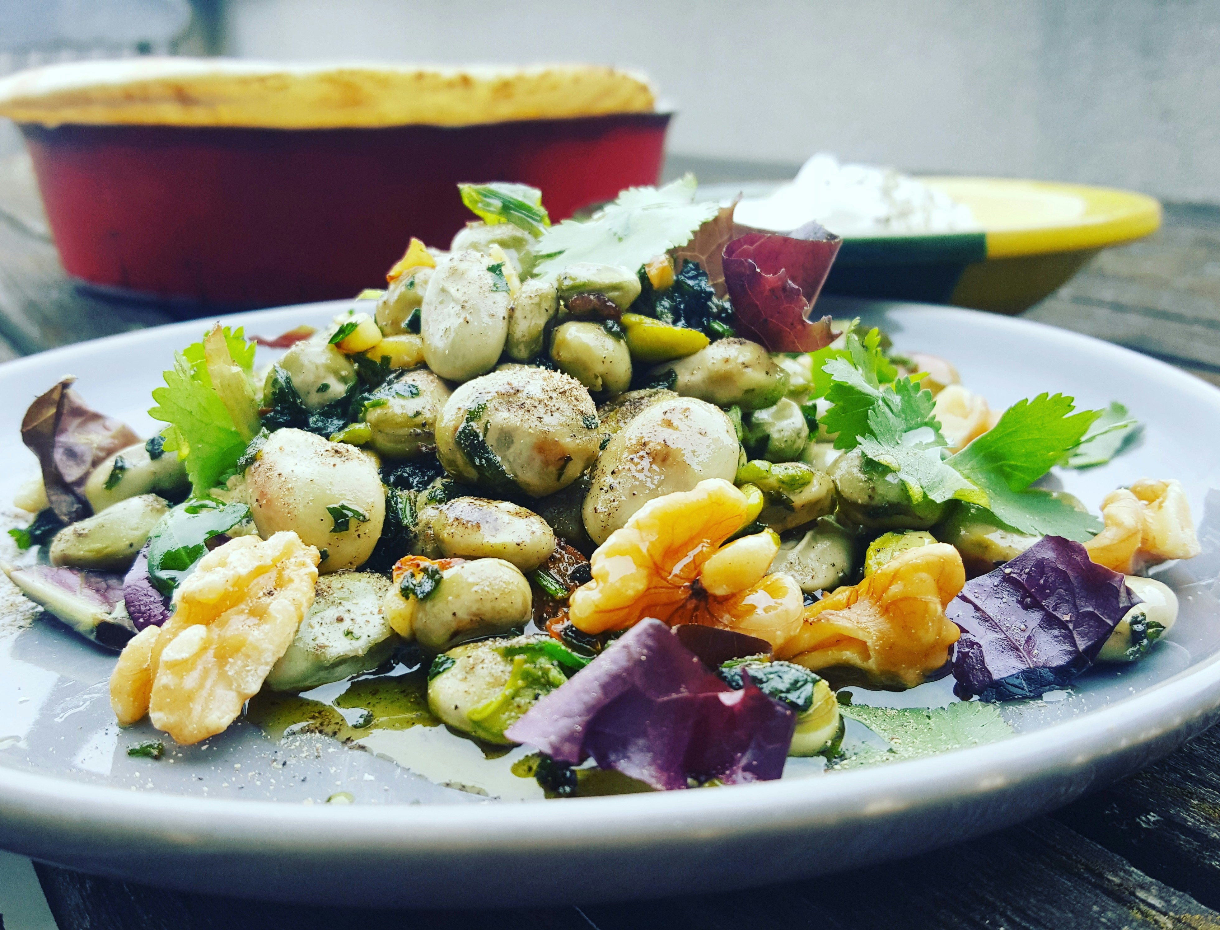 Mediterraner Weißbohnen-Gurken-Salat