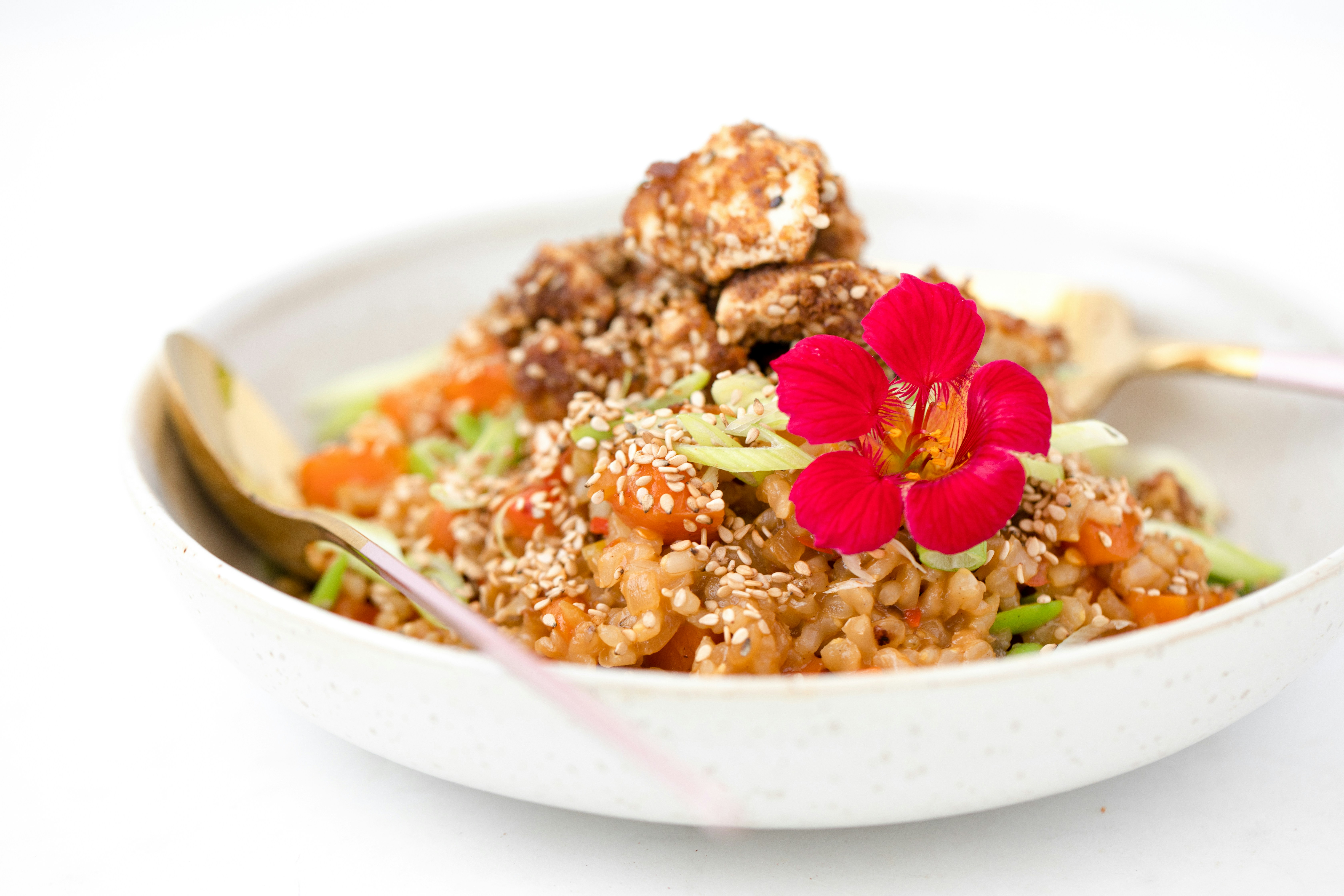 Korean Sesame Chicken Cabbage Rice Bowls